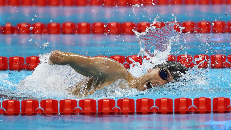 Daniel Dias swimming