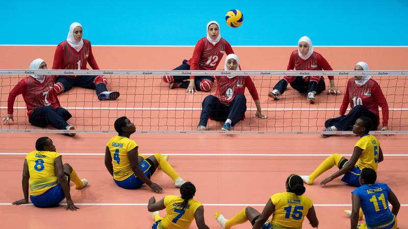 Sitting volleyball players 