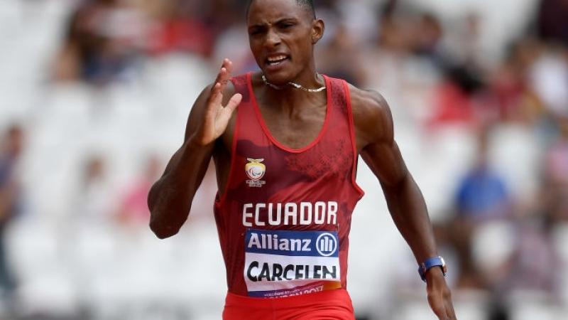 a Para sprinter runs towards the finish line