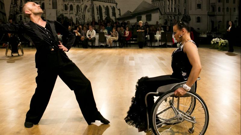 a Para dance sport couple perform