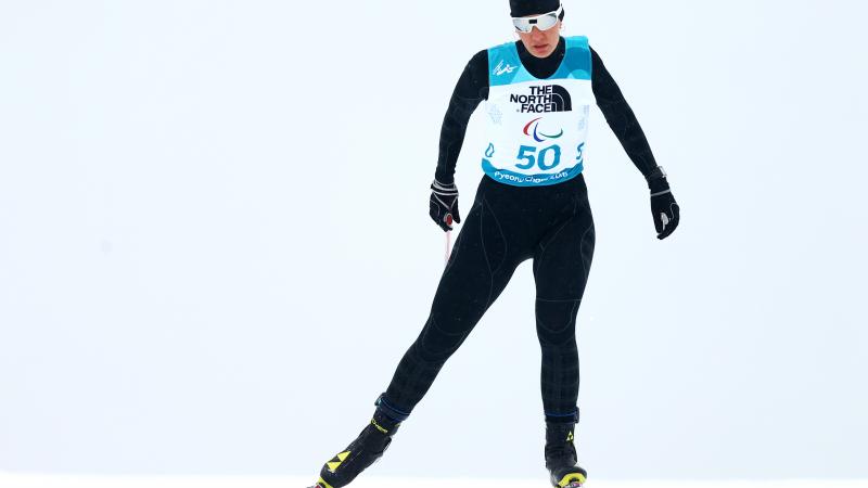 a female Para skier in a race