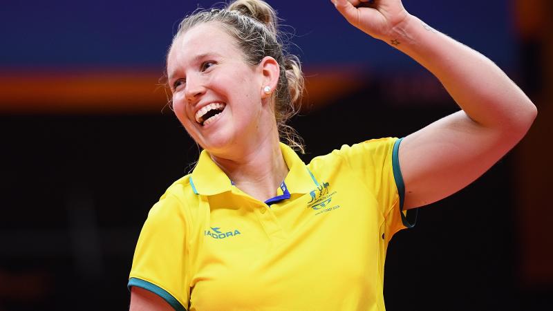 Melissa Tapper celebrates winning table tennis gold at Gold Coast 2018.