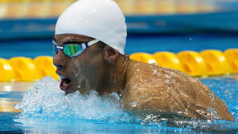 Action shot of Brazil's Daniel Dias swimming