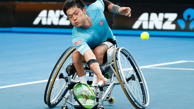 a male wheelchair tennis player