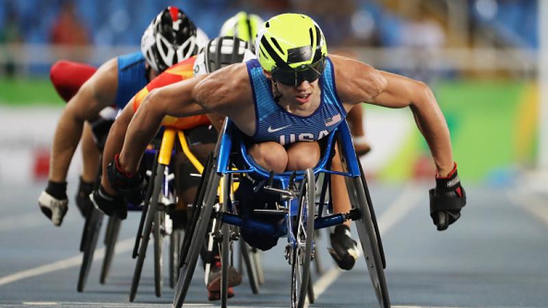 Daniel Romanchuk racing on the track 