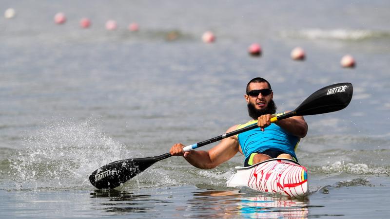 male Para canoeist Serhii Yemelianov 