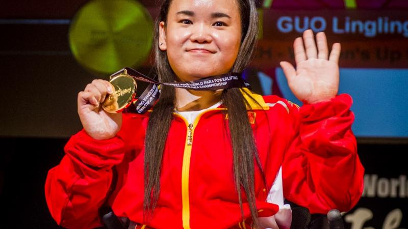 China´s Lingling Guo wins gold at Kitakyushu 2018