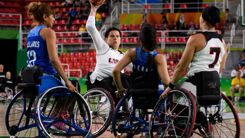 wheelchair basketball players