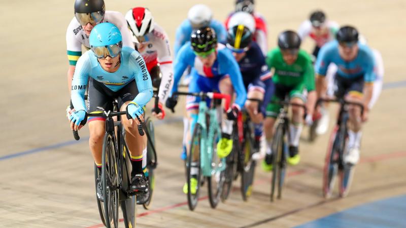 Para cyclist on a track