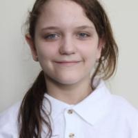 33684-Eva Toth photo