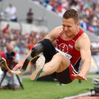 No 8 Rehm smashing world record square