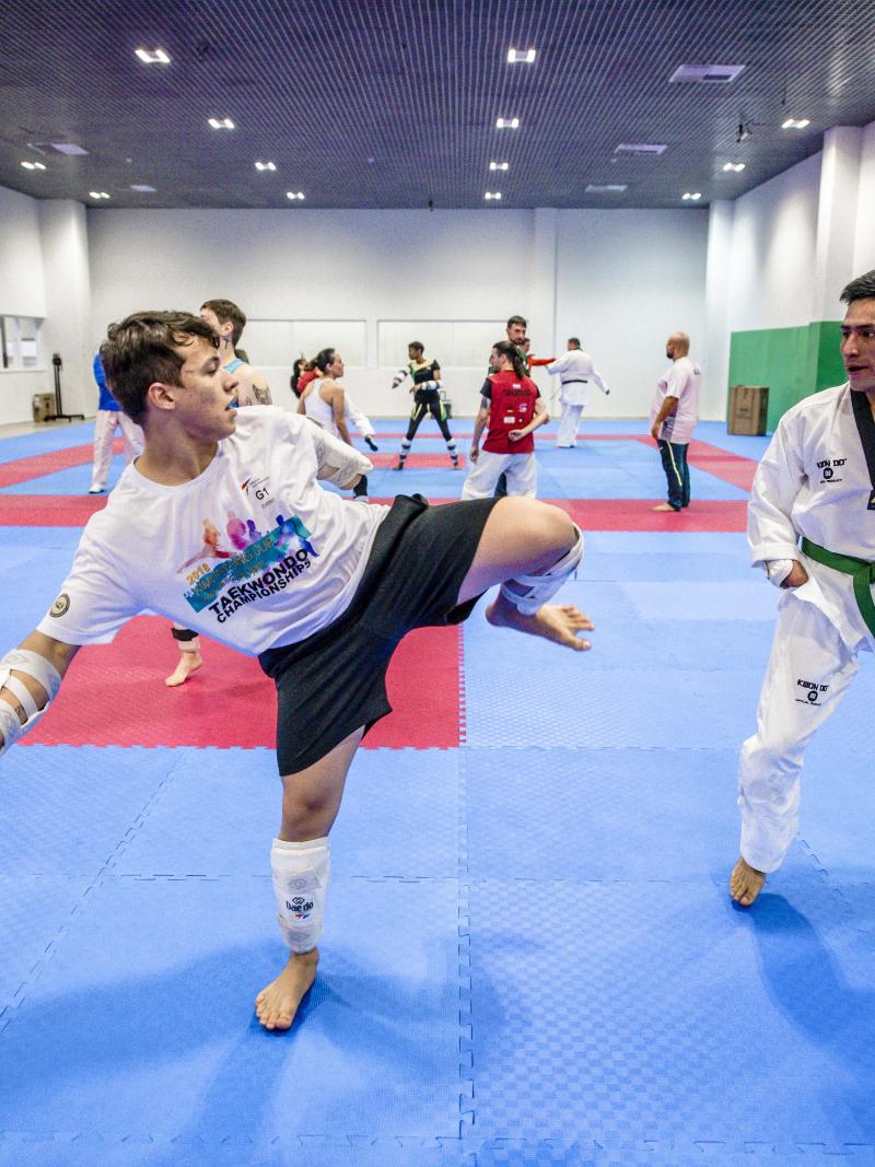 Para taekwondo athletes practice during Agitos Foundation workshop in Sao Paulo