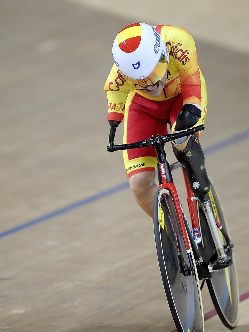 Spaniard Ricardo Ten Argilés competing on the track