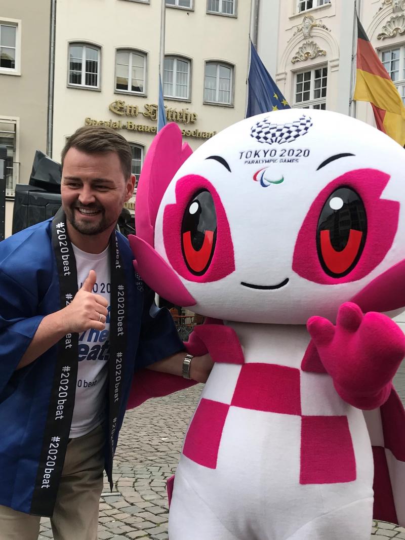 Heinrich Popow and Someity