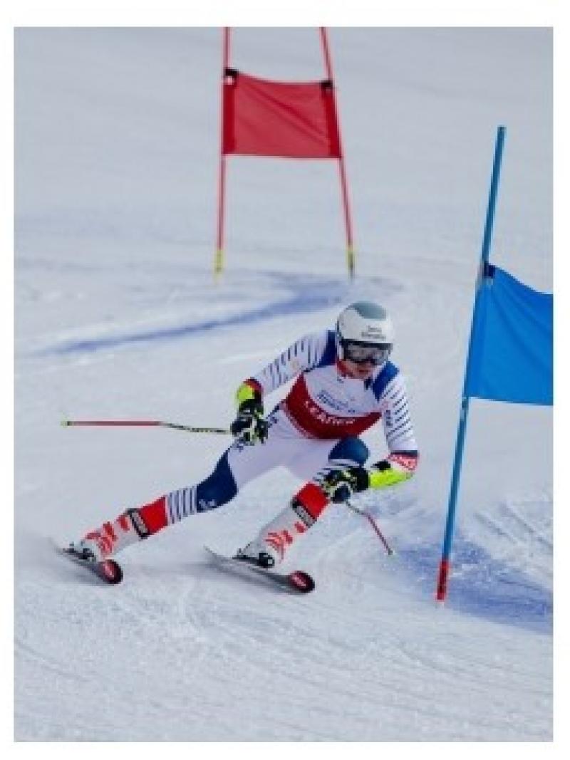 A photo collage with a picture of a female snowboarder, a male Para alpine skier and a female Para cross-country skier