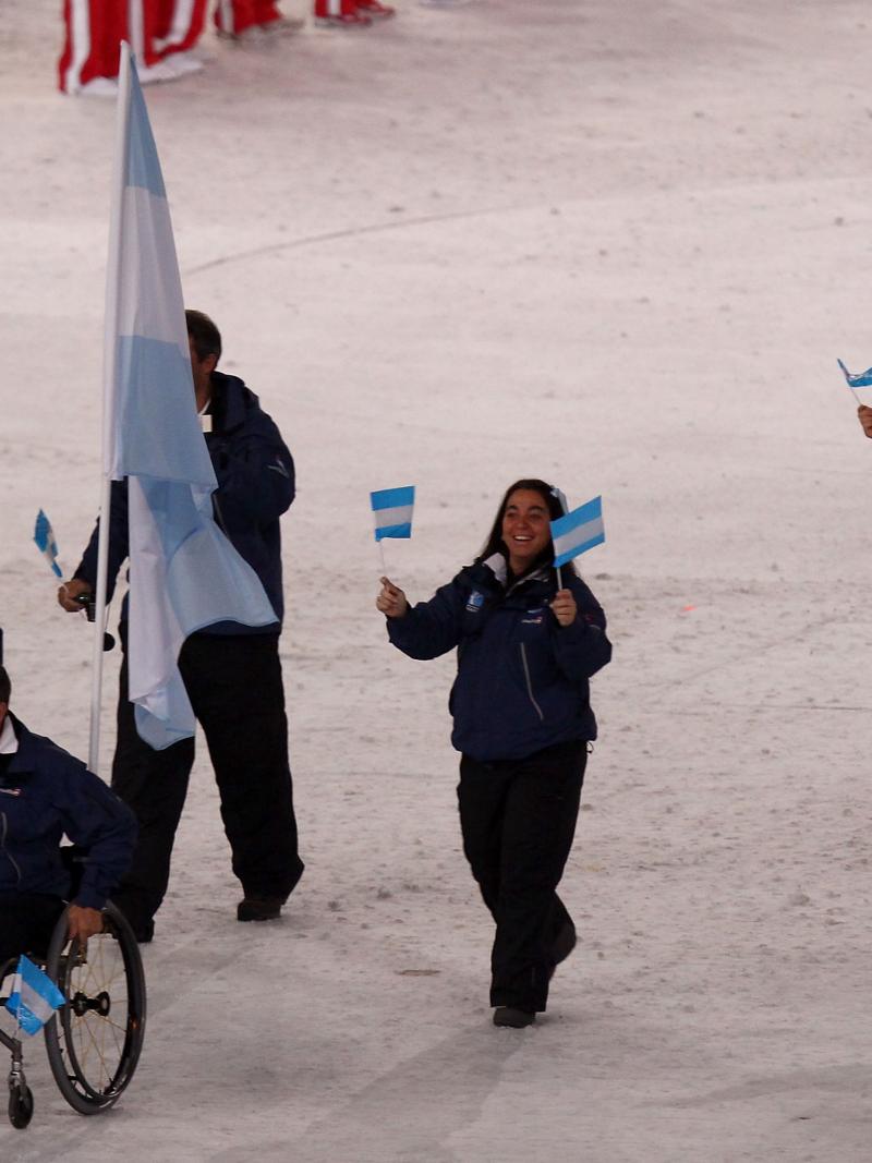 Jean Maggi carrying Argentina's flag at the Opening Ceremony of Vancouver 2010