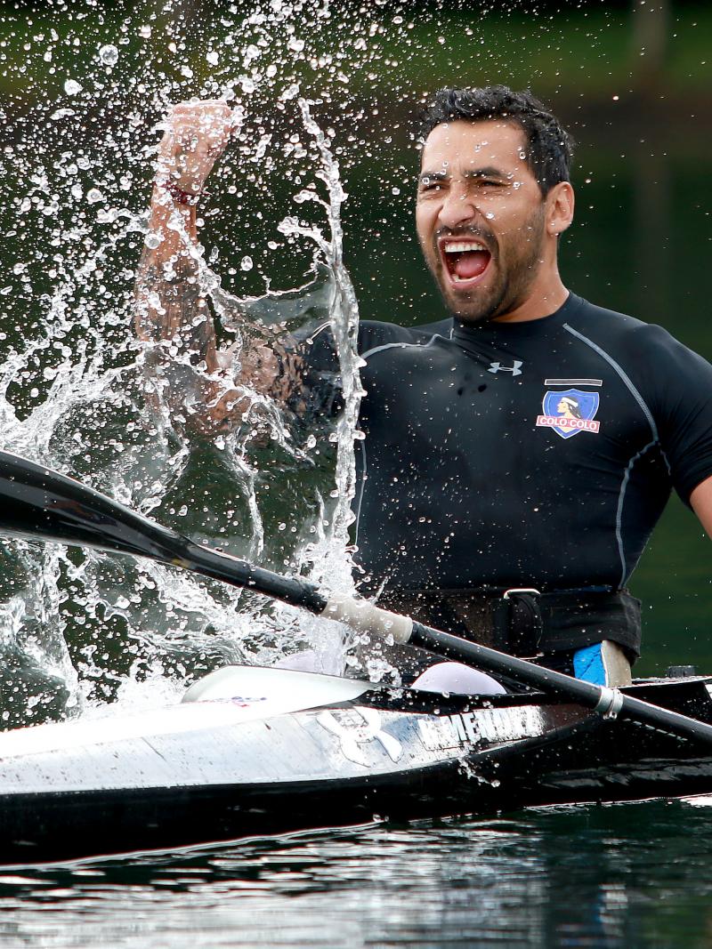 Robinson Méndez celebrates