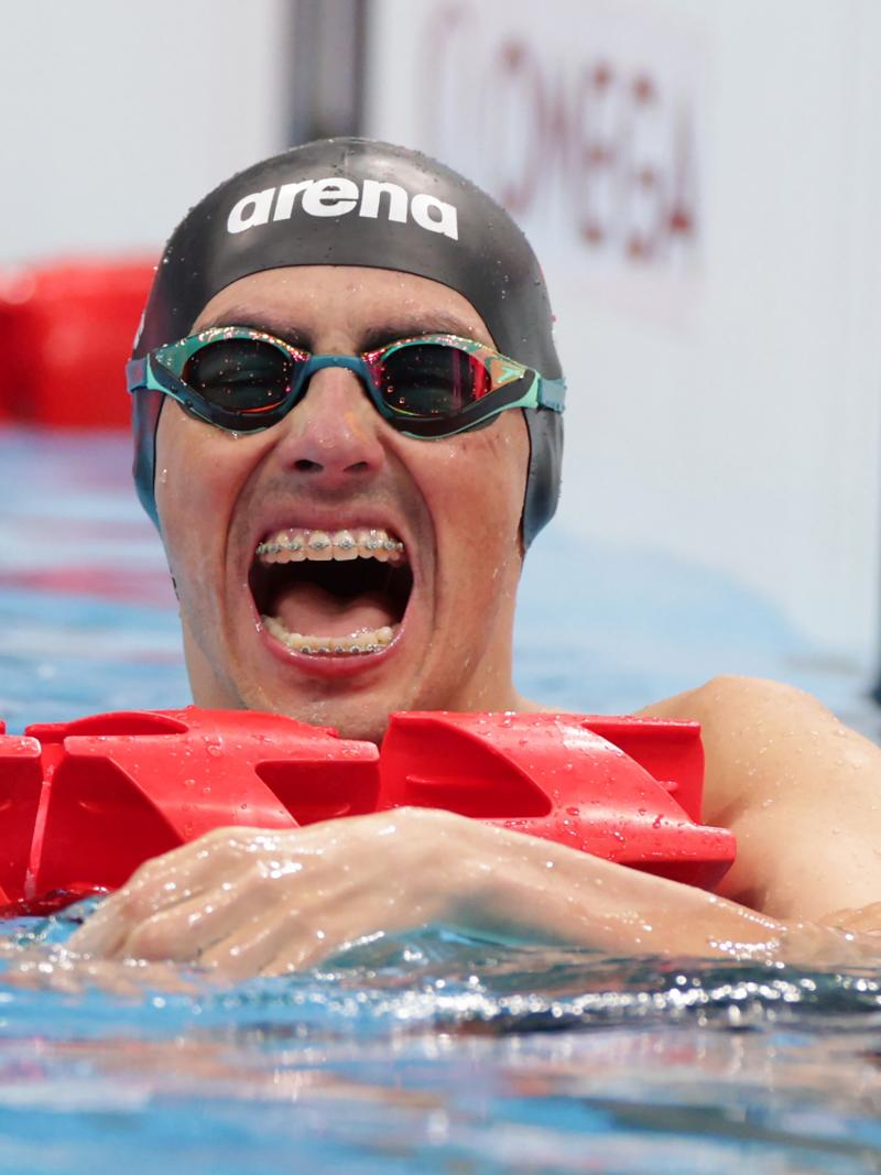 Chilean Alberto Abarza celebrates winning the celebrates winning the men's 100m backstroke S2