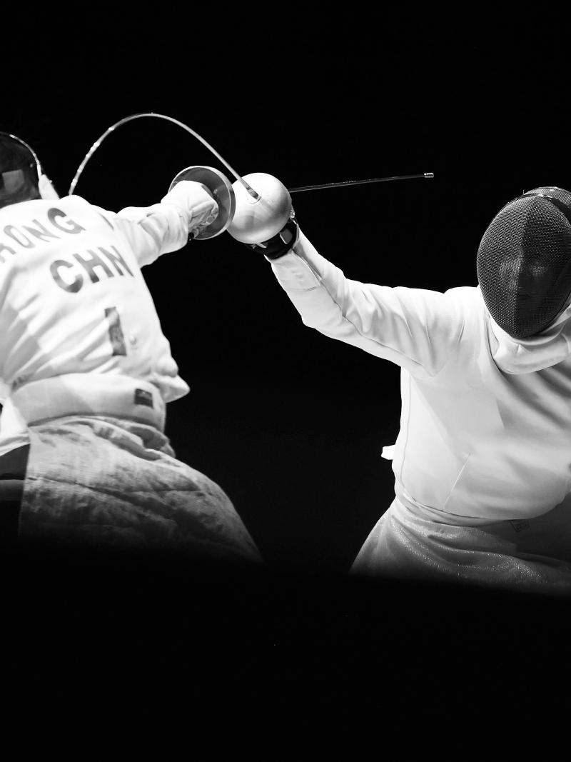 Rong Jing bouts in the WF team epee final 