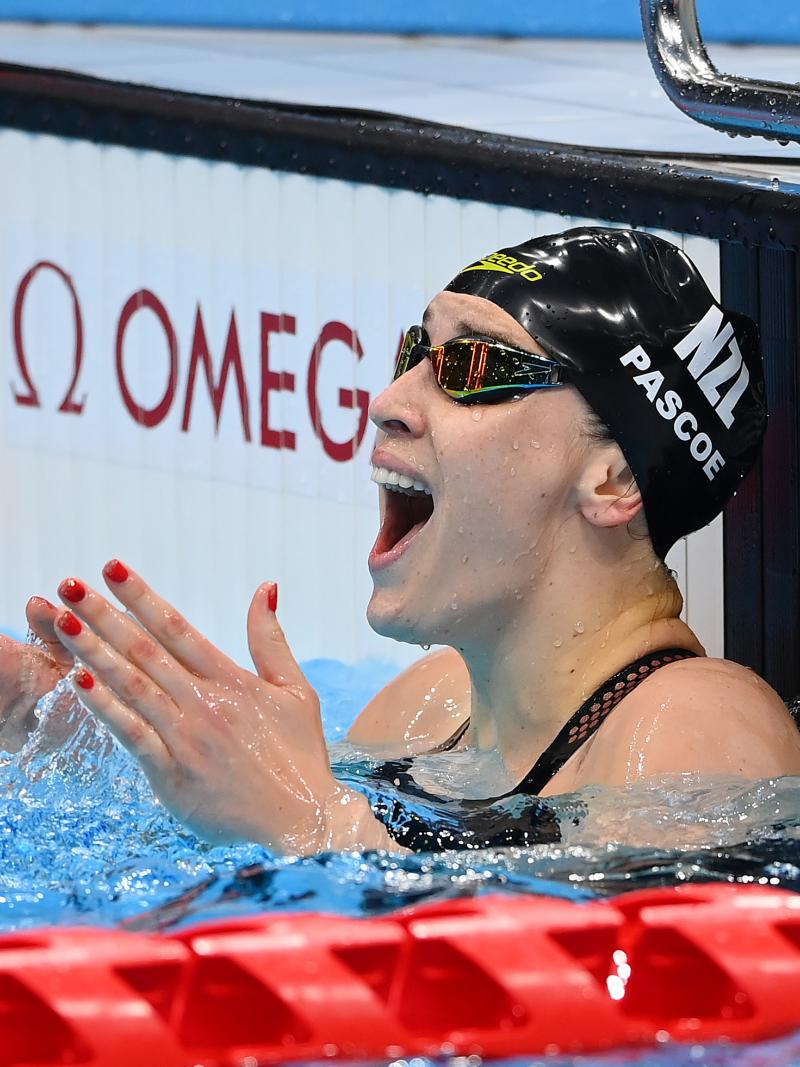 Sophie Pascoe celebrates in the pool after winning her 10th Paralympic title in Tokyo