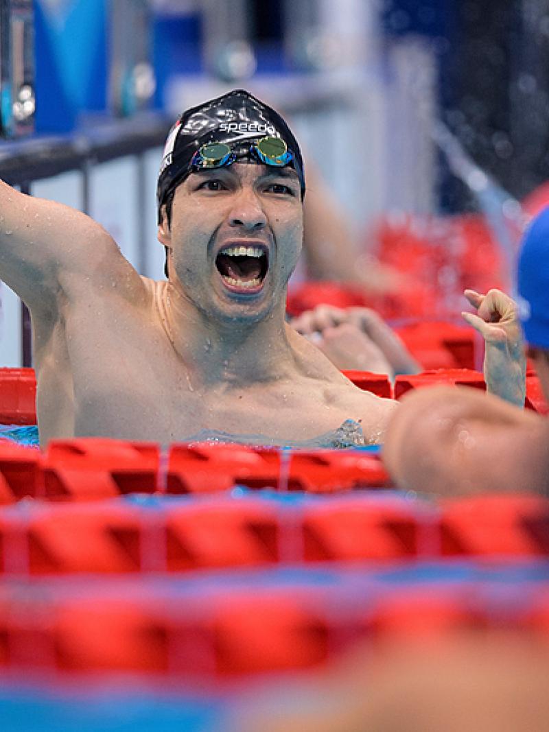 Takayuki Suzuki screams in joy after winning gold at Tokyo 2020