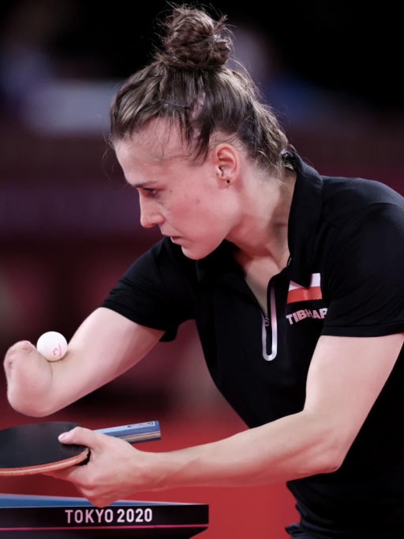 Natalia Partyka focuses on the table tennis ball