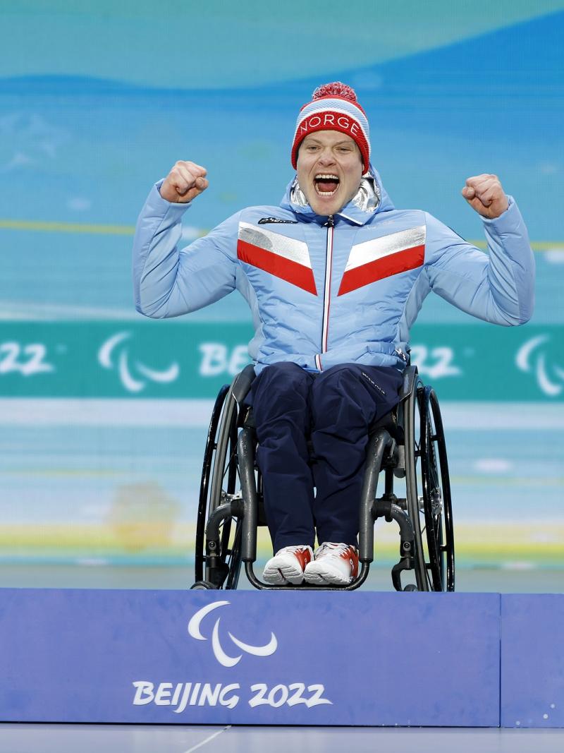 Jesper Pedersen celebrates on the Beijing 2022 podium 
