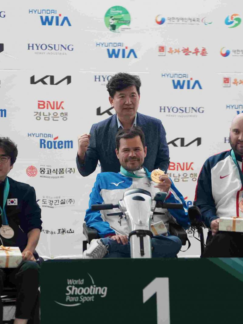 Tanguy De La Forest (centre), the reigning double world champion, continued his amazing run of form from last year's Al Ain 2022 World Championships to clinch three gold and a world record with his effort of 254.7 in R4 - mixed 10m air rifle standing SH2. 