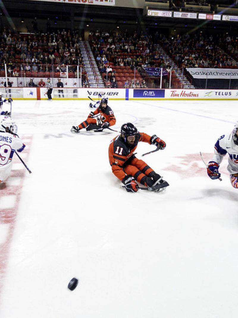 USA and Canada playing in a Para ice hockey game