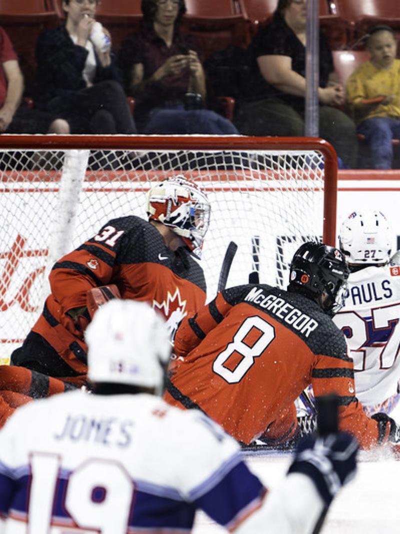 A Para ice hockey game between Canada and USA