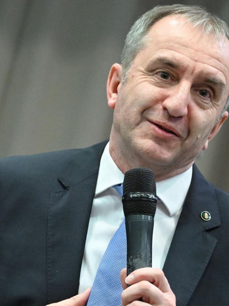 Pal Szkeres
