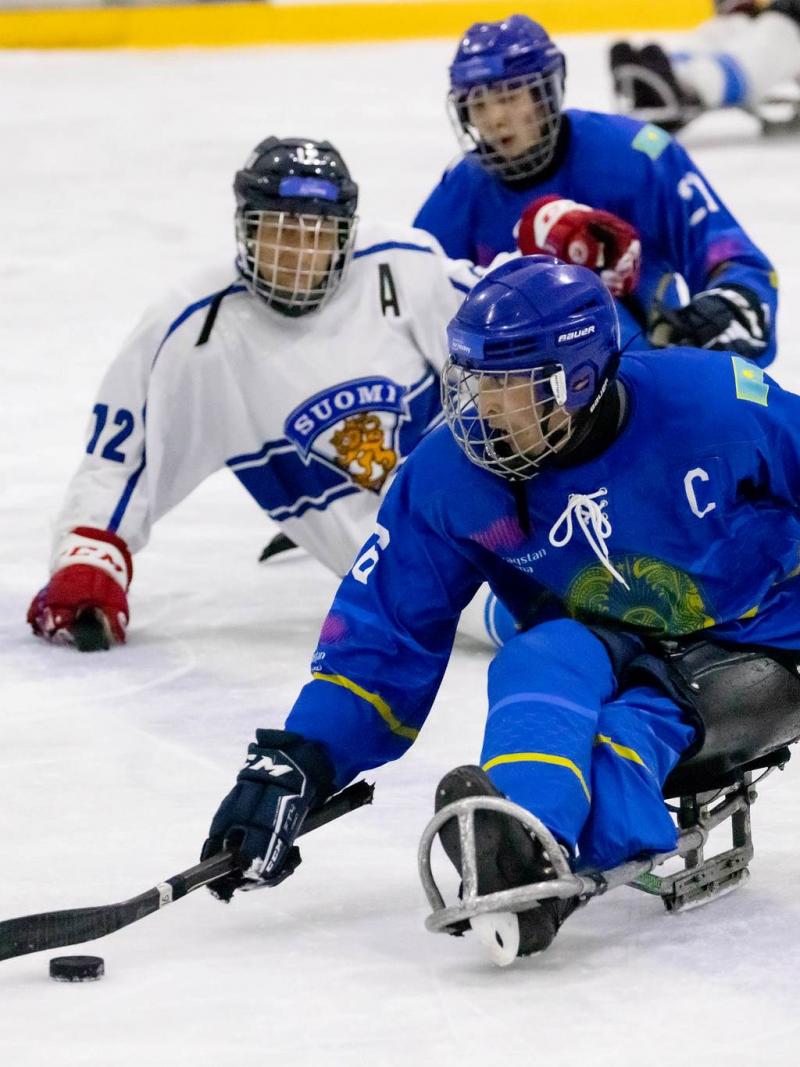 Para Ice Hockey players in action