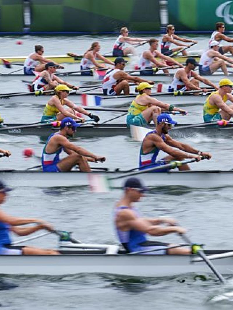 Photo shows the start line of the Rowing Mixed Coxed Four - PR3Mix4+ at the Tokyo 2020 Paralympics.