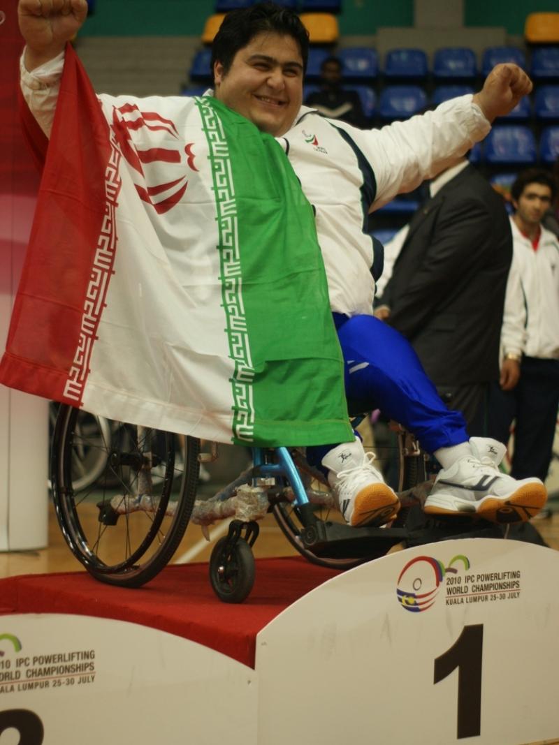 Siamand Rahman celebrating
