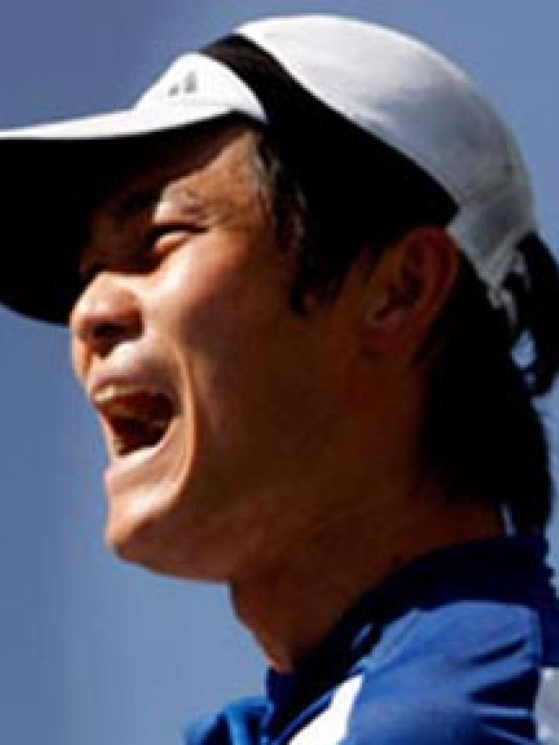 Shingo Kunieda celebrating at the Beijing 2008 Paralympic Games