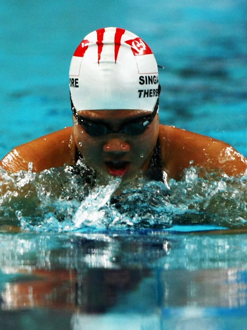 Theresa Goh competing