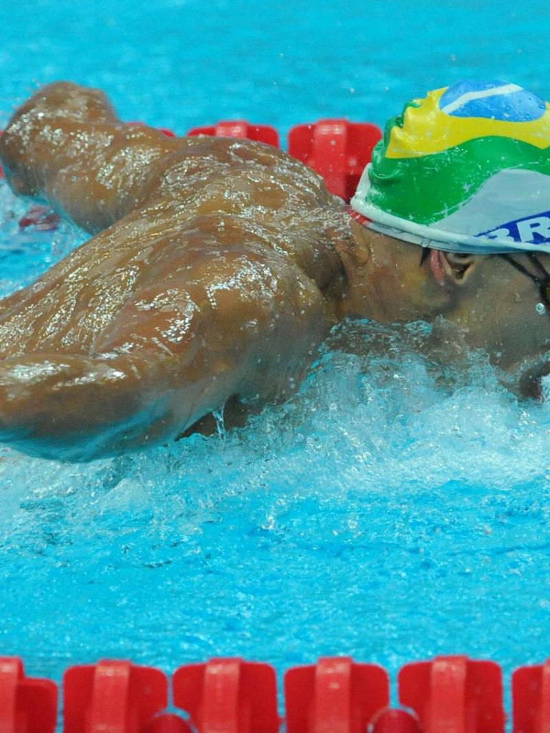 A picture of a man swimming