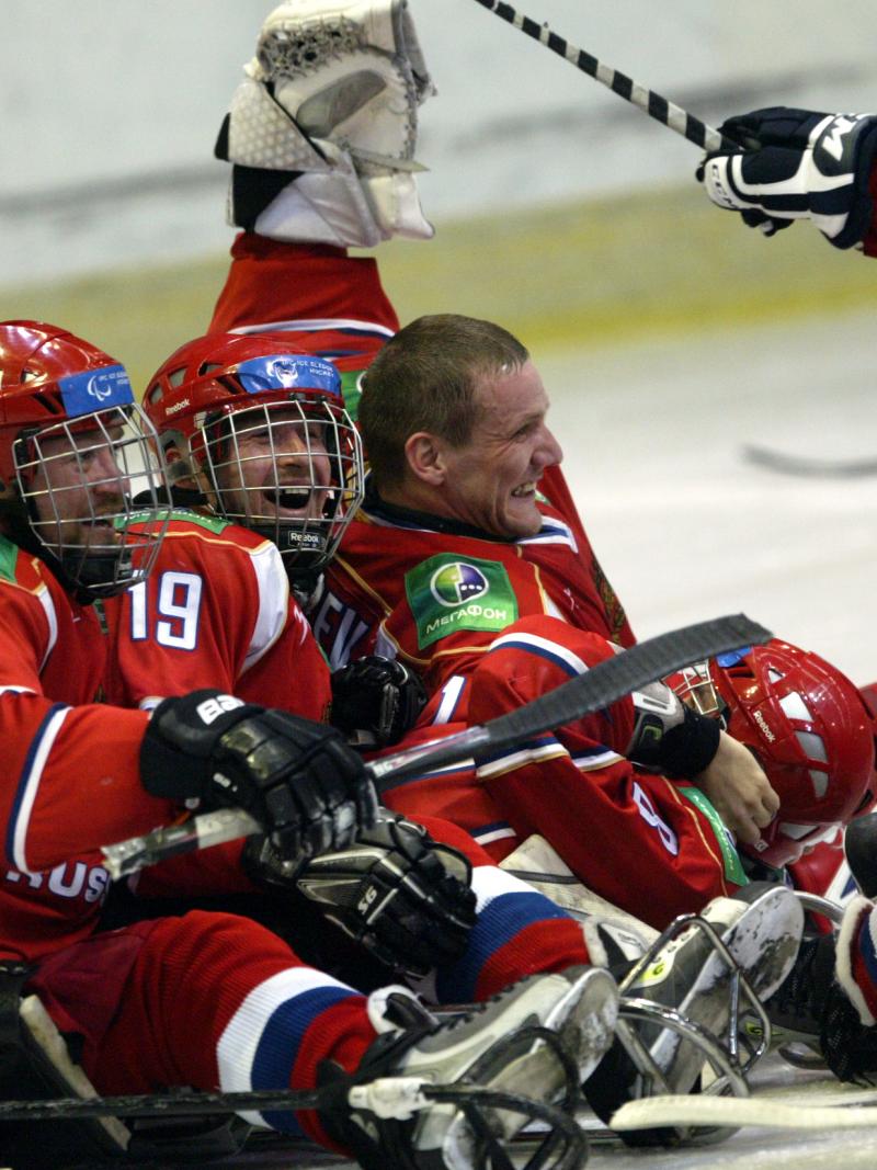 Russian ice sledge hockey