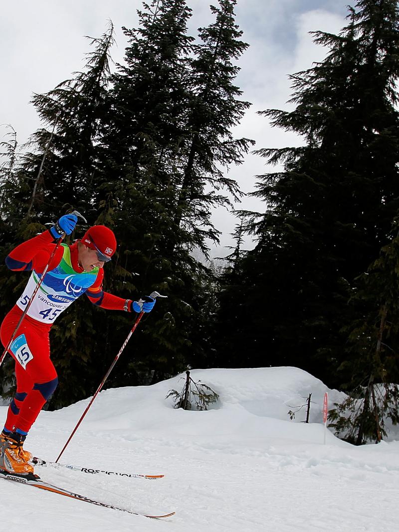 A picture of a man skiing