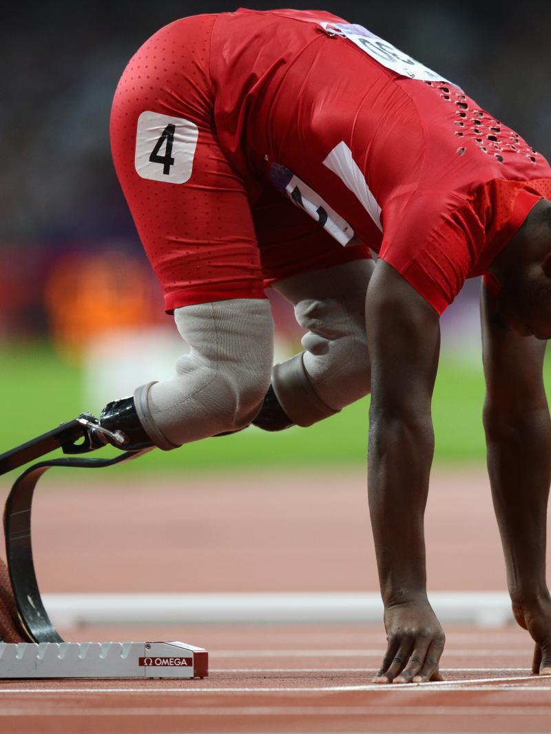 A picture of a man on the starting block