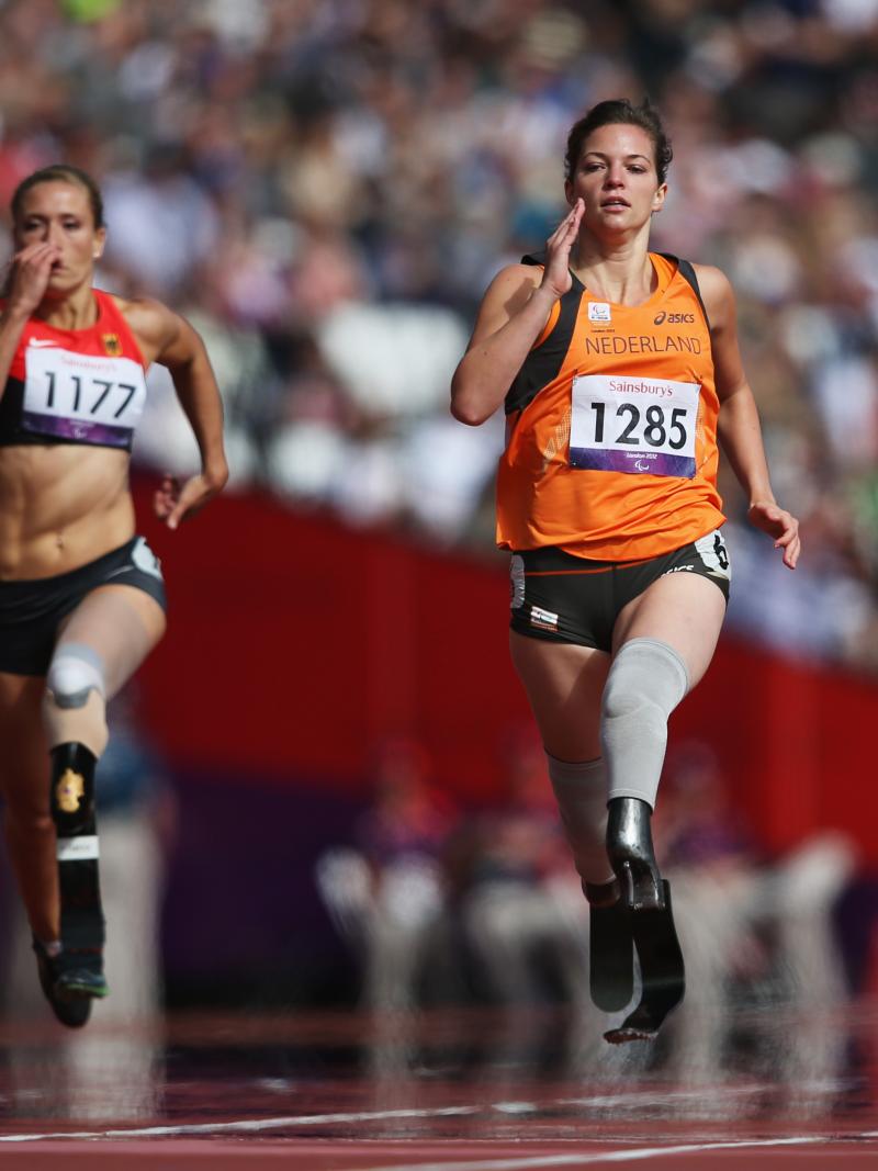 Marlou van Rhijn