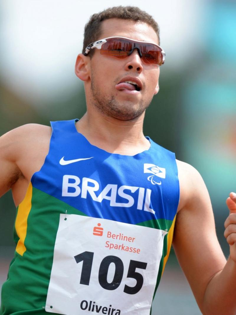 Alan Oliveira