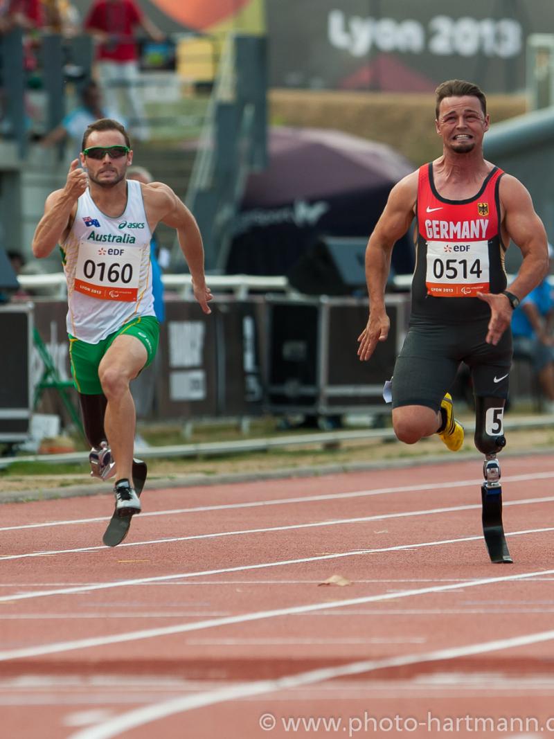 Popow vs Reardon men's 100m T42 Lyon 2013