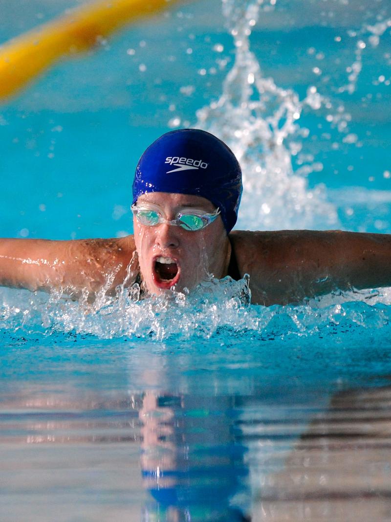 Great Britain's Amy Marren competing in the 200m Individual Medley SM9 at the IPC Swimming World Championships.