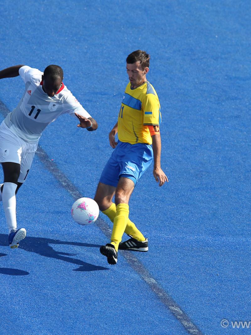 Athletes practicing Football 7 a-side.