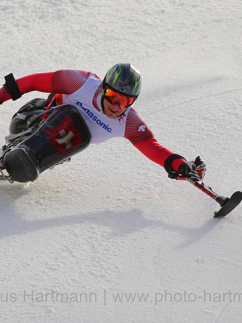 Christoph Kunz, Switzerland leans forward to take the gold