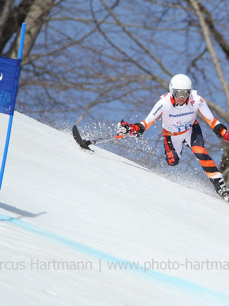 Anna Jochemsen, Netherlands seems to defy gravity