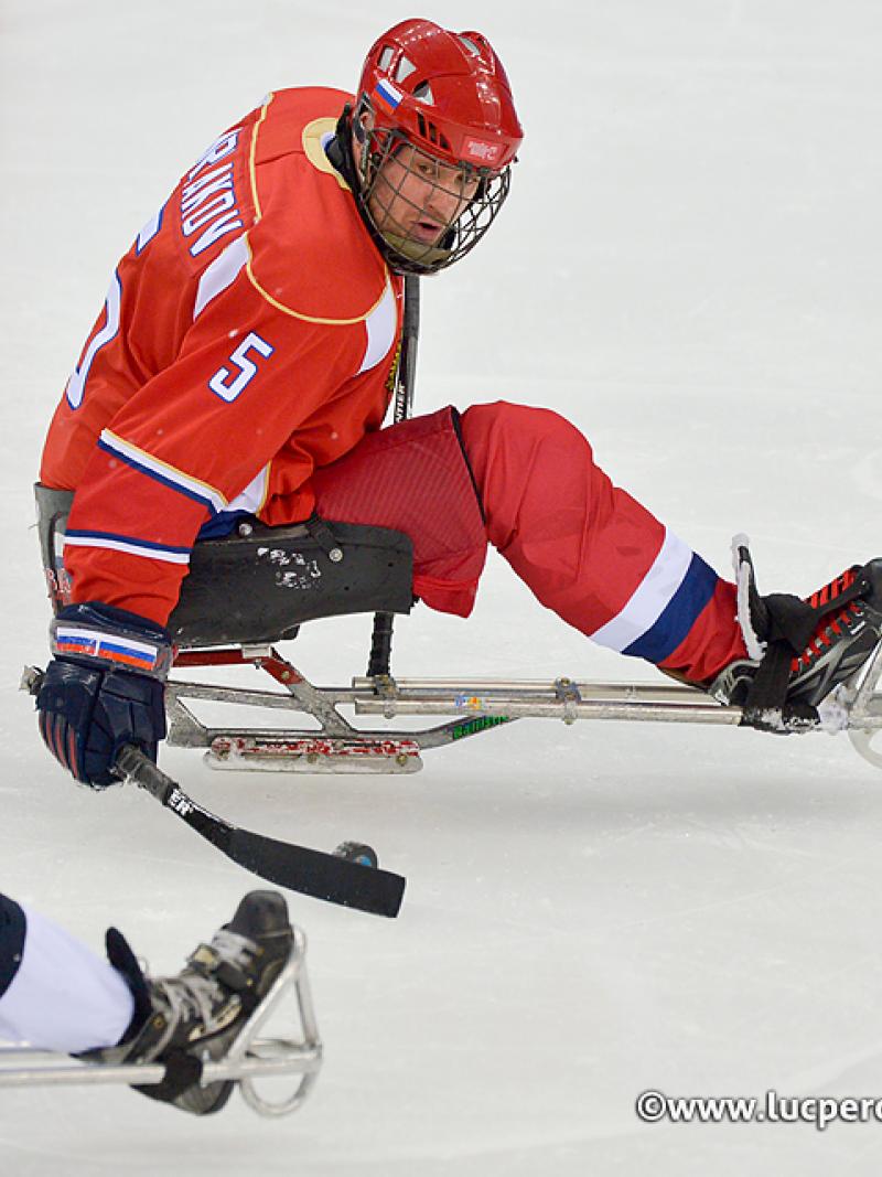 Loyd-Remi Pallander Solberg challenges Russian Vasilii Varlakov