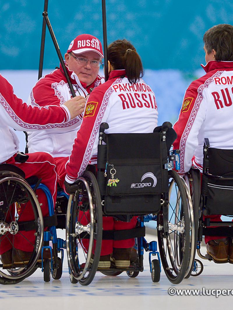 Wheelchair Curling Semi-final (RUS vs GBR) Team Russia group huddle