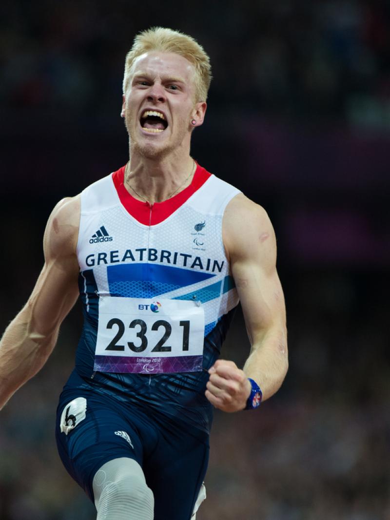Jonnie PEACOCK, Great Britain celebrates his victory